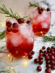 Cranberry Gin Fiza Cocktail | CC's Table
